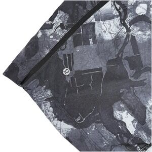 Lululemon SURGE Shorts Canopy‎ Ice Black Gray Mens